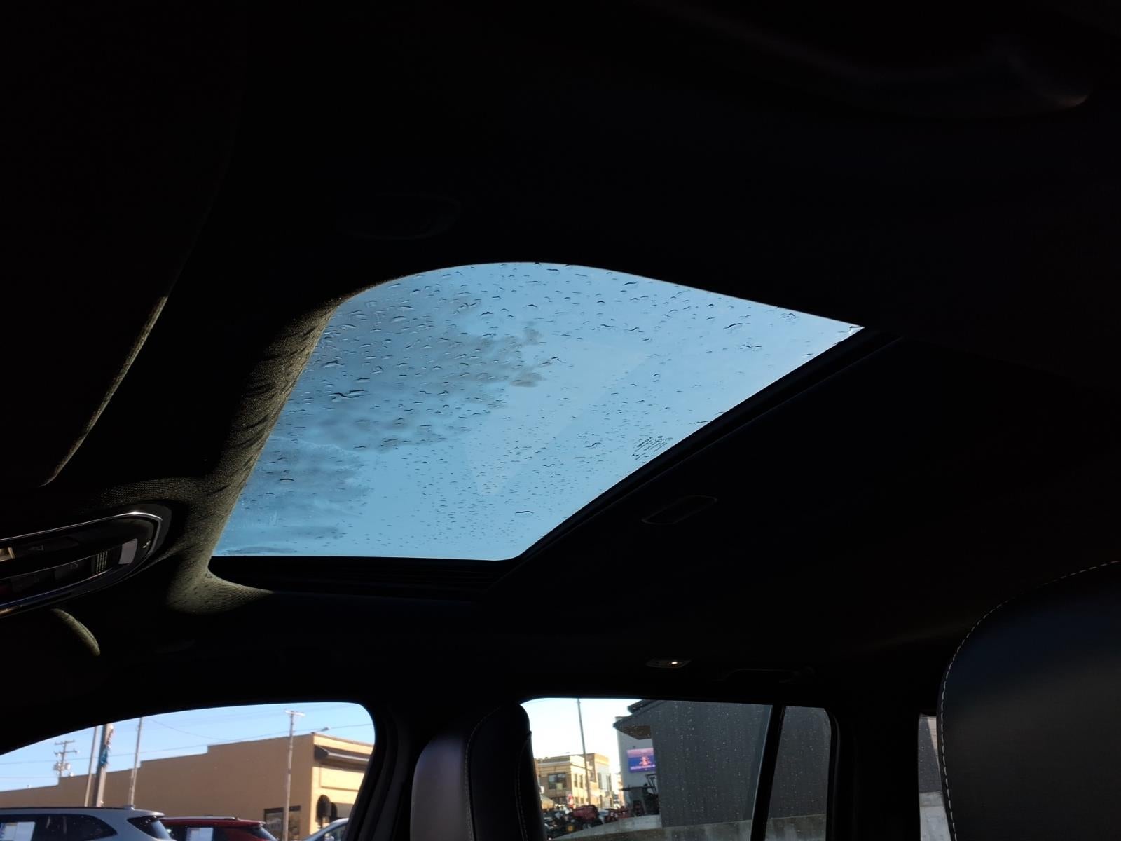 2022 Jeep Grand Cherokee Altitude