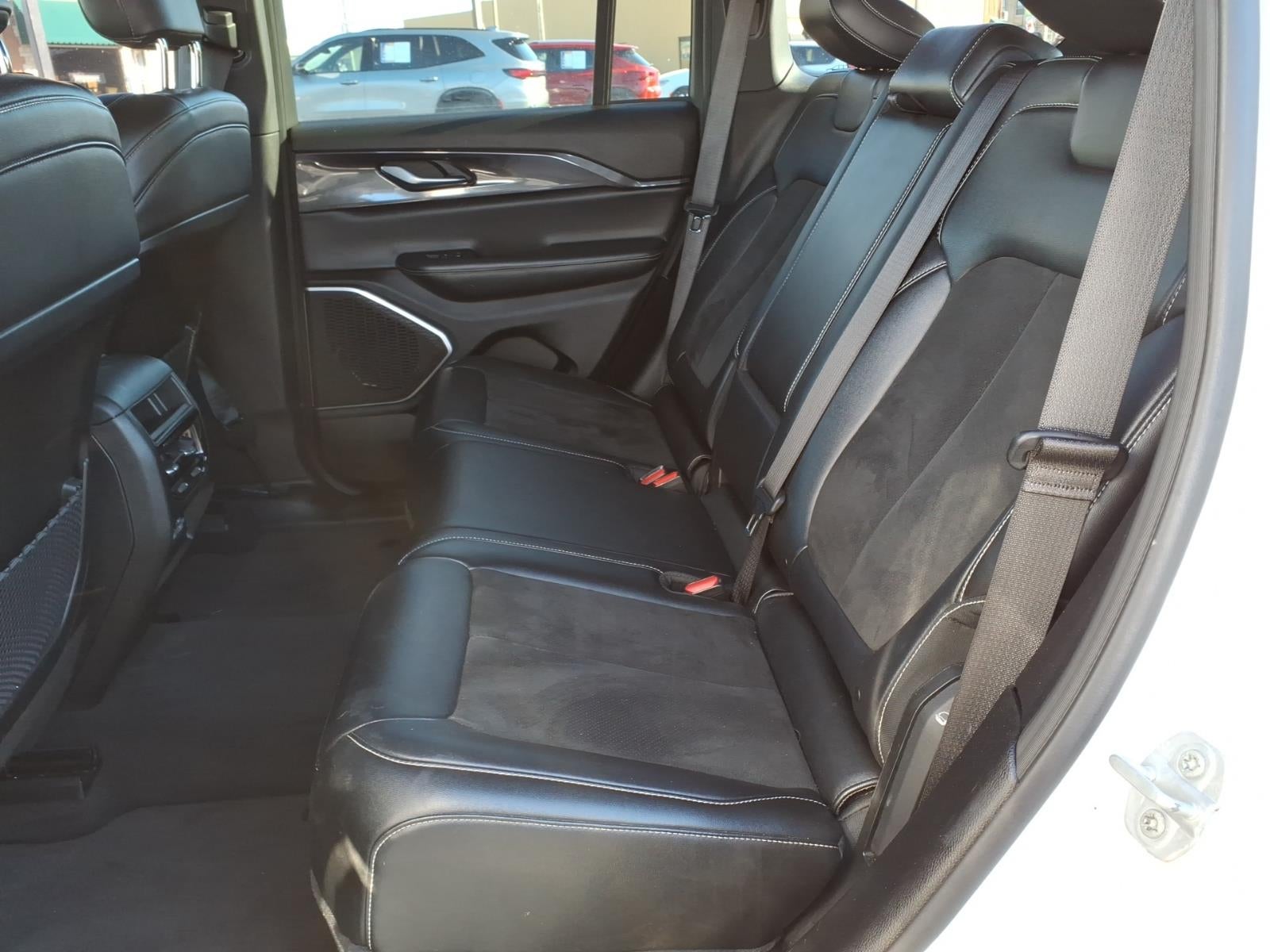 2022 Jeep Grand Cherokee Altitude