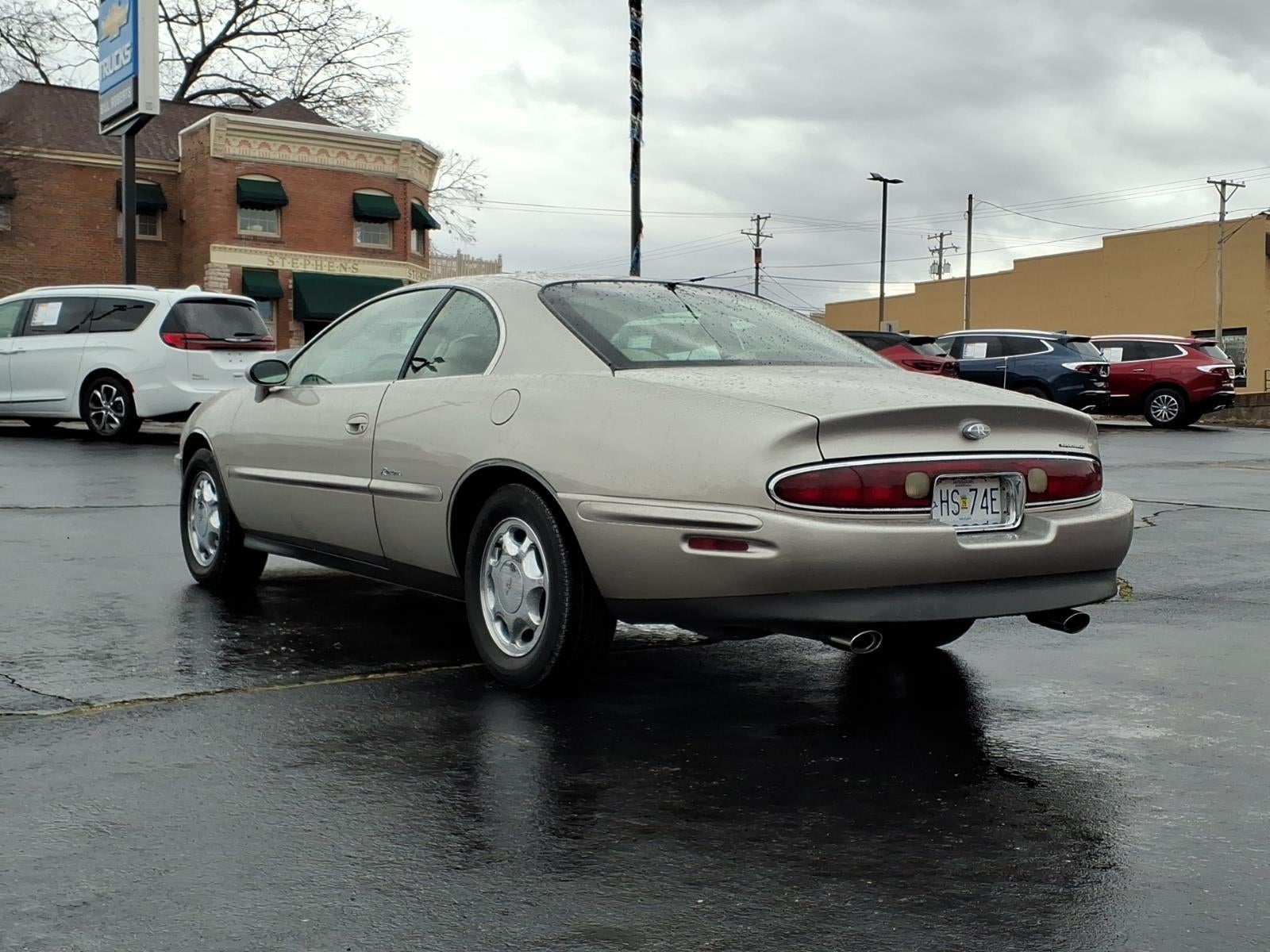 1998 Buick Riviera Base