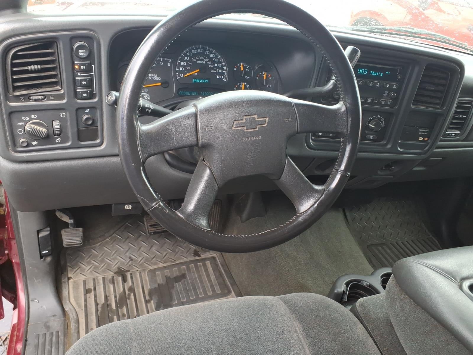 2004 Chevrolet Silverado 1500 LS