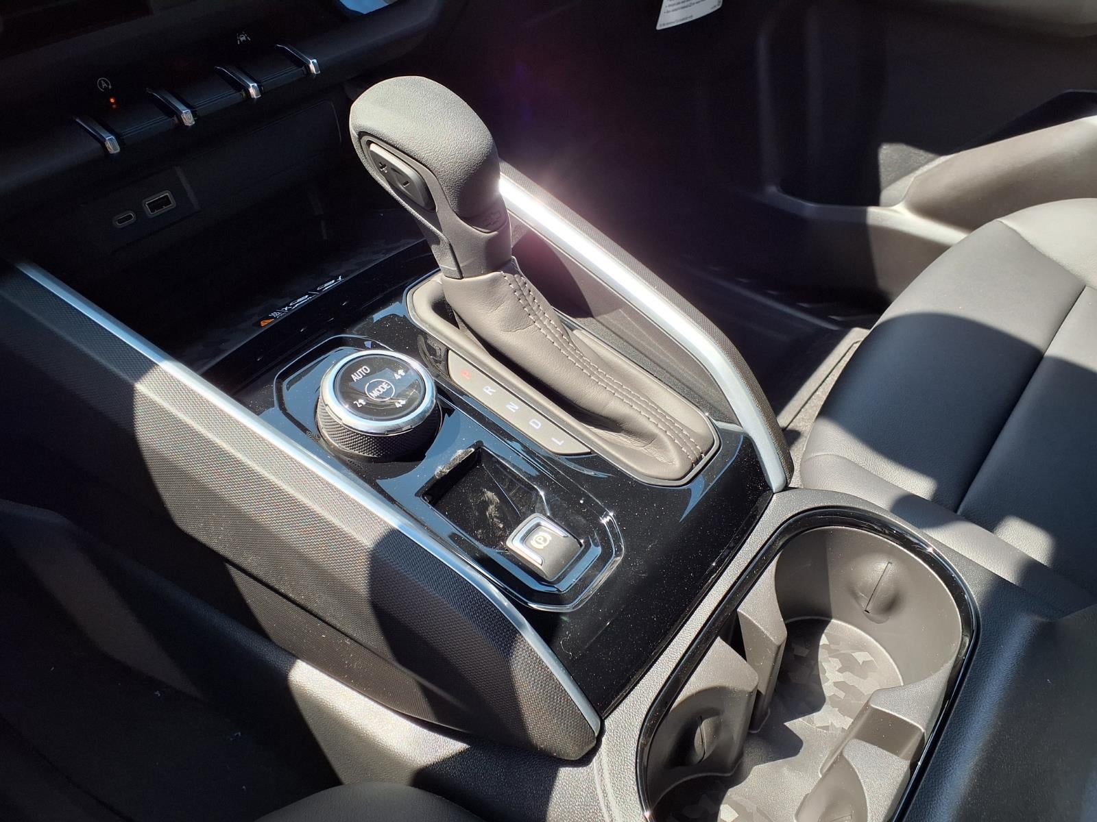 2026 Chevrolet Colorado Trail Boss - Photo 9