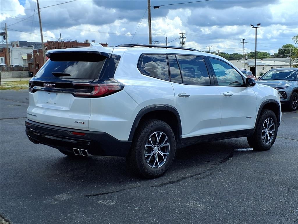 2024 GMC Acadia AT4