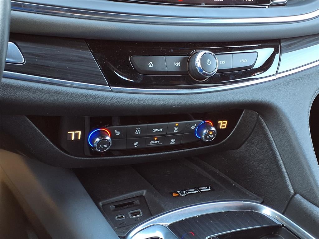 2024 Buick Enclave Essence